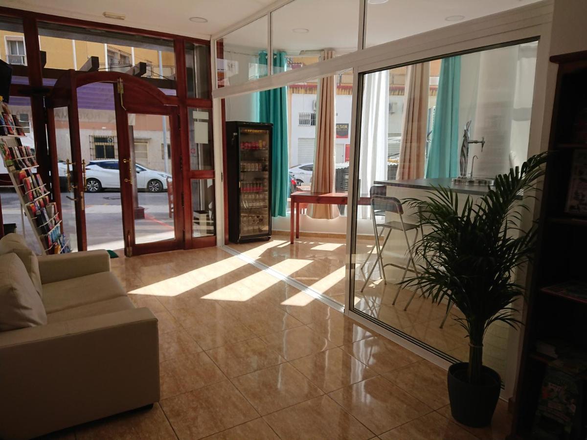 Hotel Manantiales Torremolinos Bagian luar foto