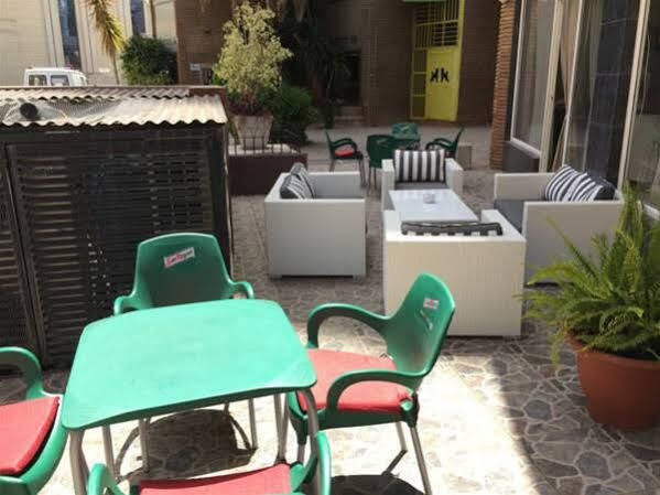 Hotel Manantiales Torremolinos Bagian luar foto