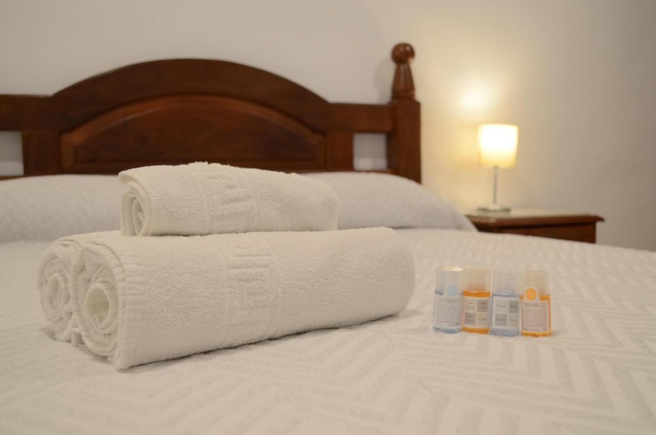 Hotel Manantiales Torremolinos Bagian luar foto