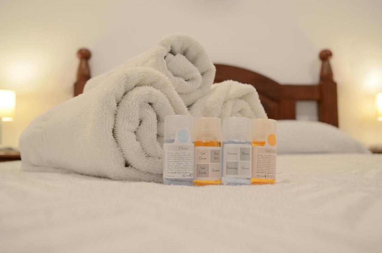 Hotel Manantiales Torremolinos Bagian luar foto