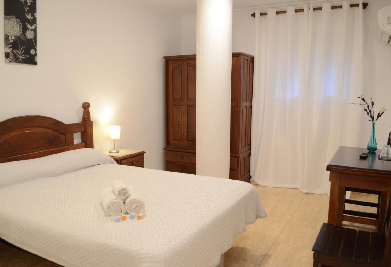 Hotel Manantiales Torremolinos Bagian luar foto